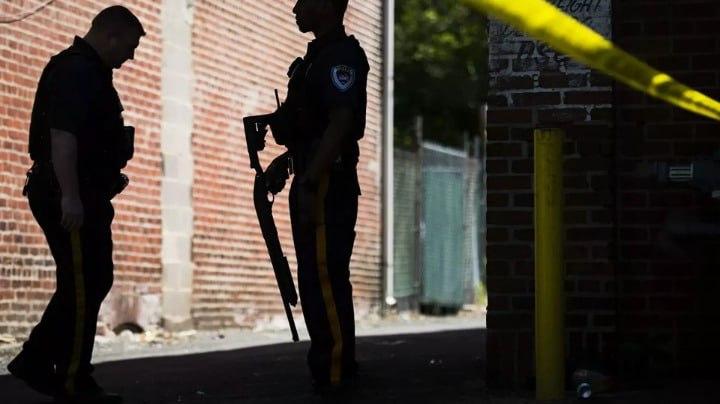 自由美利坚枪击每一天!奥兰多万圣节活动发生大规模枪案 已致2死6伤 现场暴动视频流出!-10