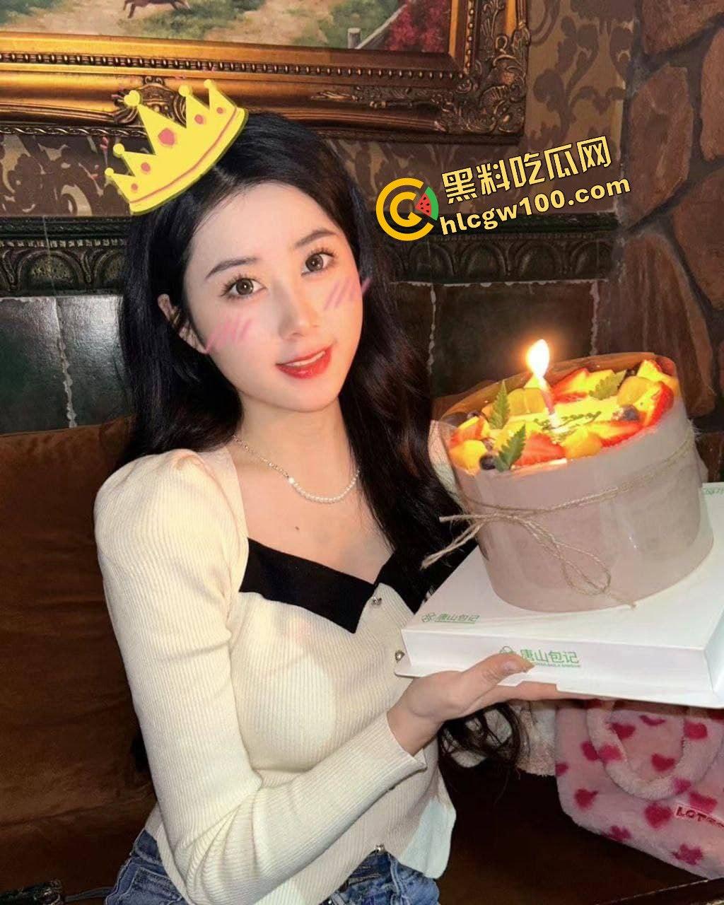 山西金融职业学院双马尾肉感母狗『曾灵嘉』给点好处就约炮而出 口交足交后操骚臀淫荡流出!独家曝光!-6