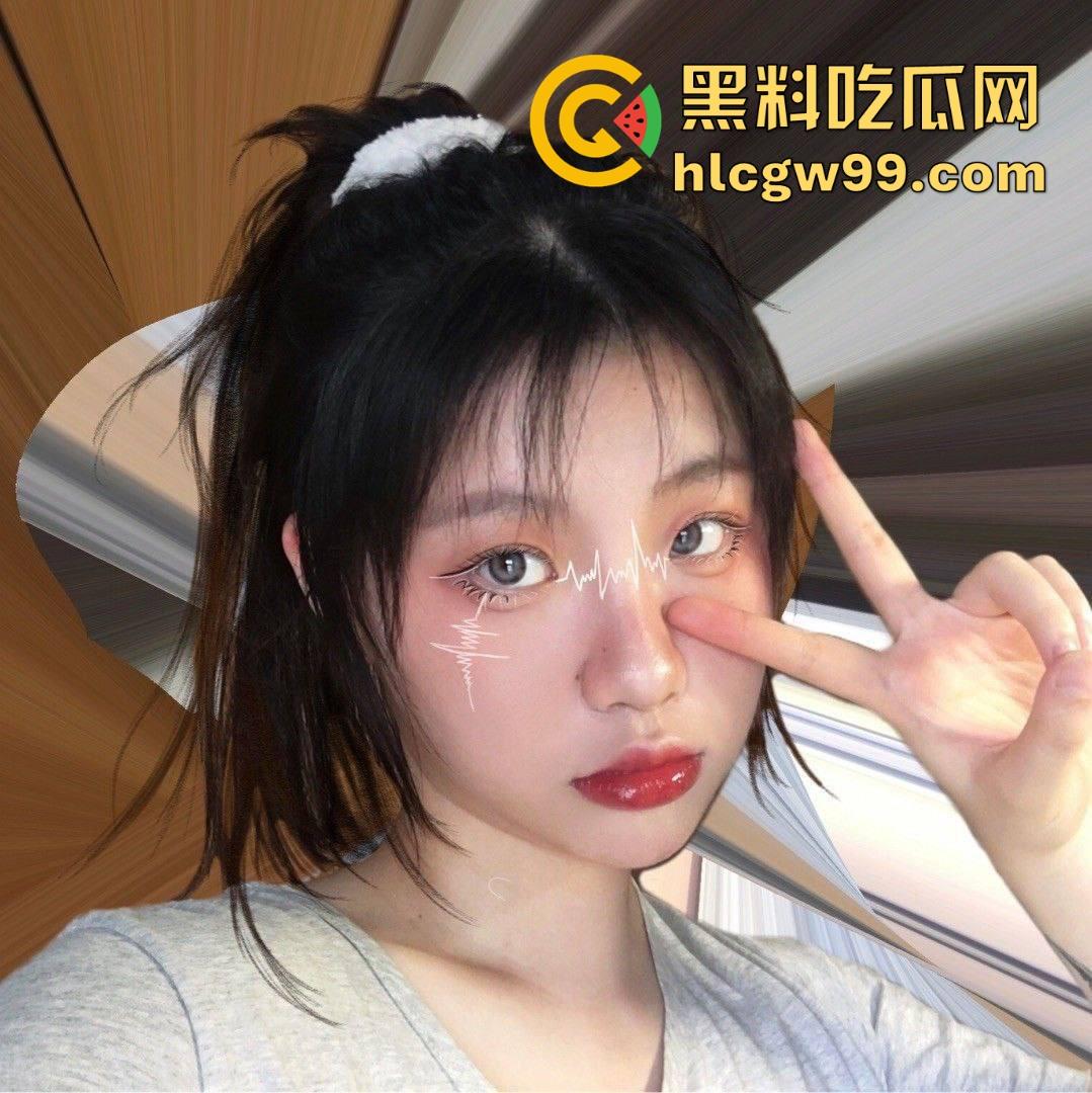 千万别测男人花心,贵州轻工『冯欣婷』骚逼主动开腿,帮闺蜜试男友反被操到腿软求深插!-3