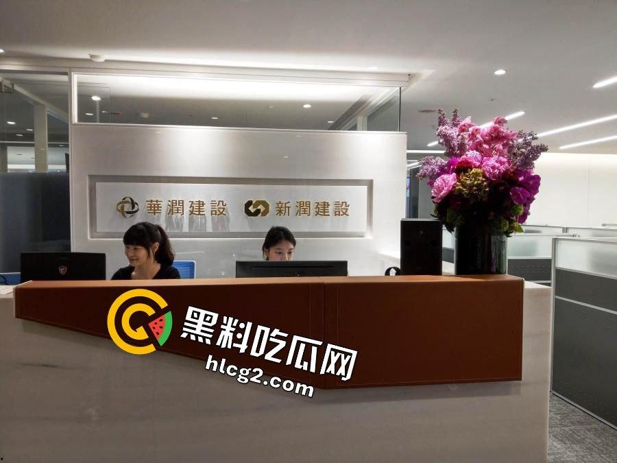 四川广元金融前台『周雨婷』假期与男友多体位爆干 按着鸡巴塞进肥逼里 前任曝出性爱视频!-1