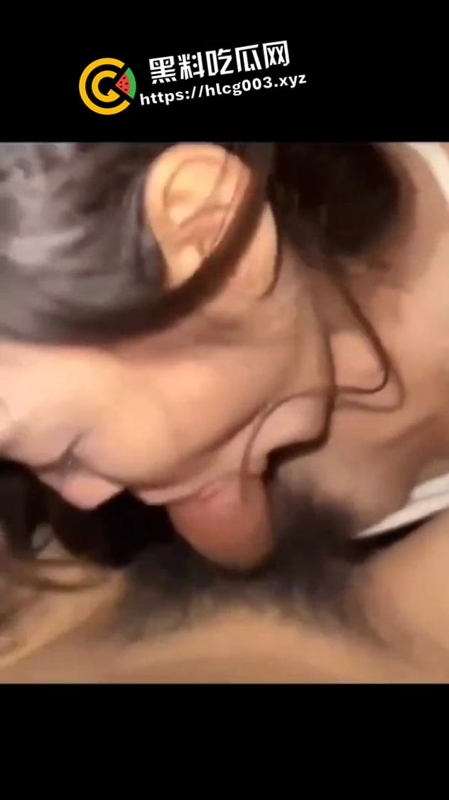 外网疯传!泰国百万粉丝网红【pimm mmss】口交自慰视频被金主流出 开朗嫩妹嘴里都是活 人美逼受罪-11