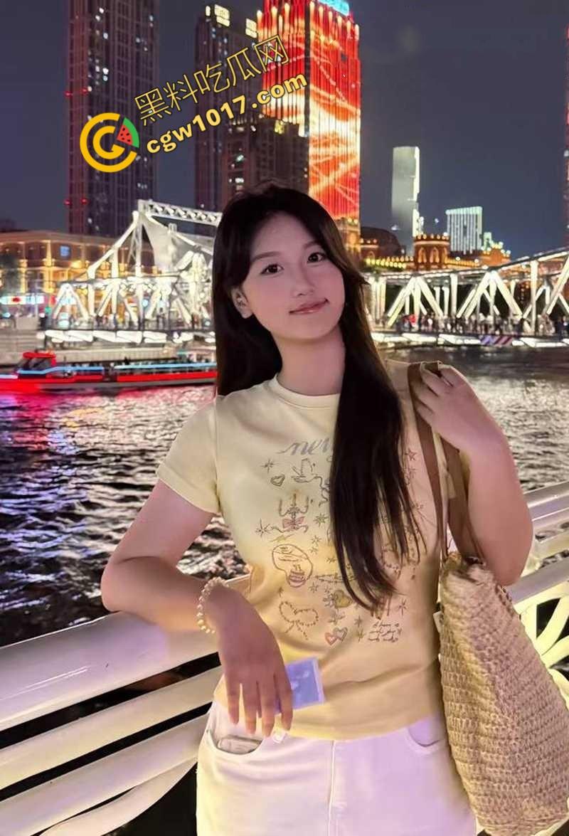 安徽爆乳骚货【魏景瑶】约炮成瘾,擅长口交深喉,最爱无套内射,露脸挨操视频曝光火爆全网-5