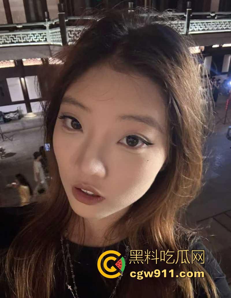 浙江反差女大【王钰婷】不雅视频流出,白虎蜜穴粉嫩诱人,约炮成瘾榨精母狗,无套爆操叫声超淫!-8