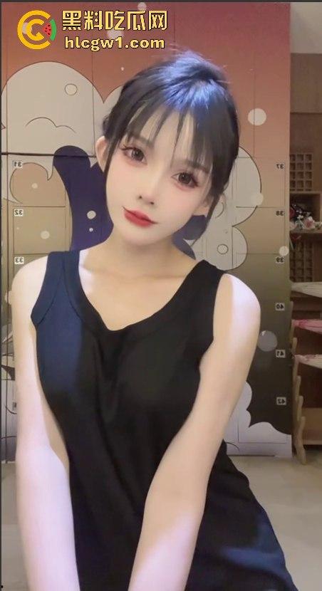 瓜友爆料广州商务饭局的头号骚货『姜安琪』！表面高冷，撒钱贴你身上送逼，干到她腿软还叫爸爸！-7