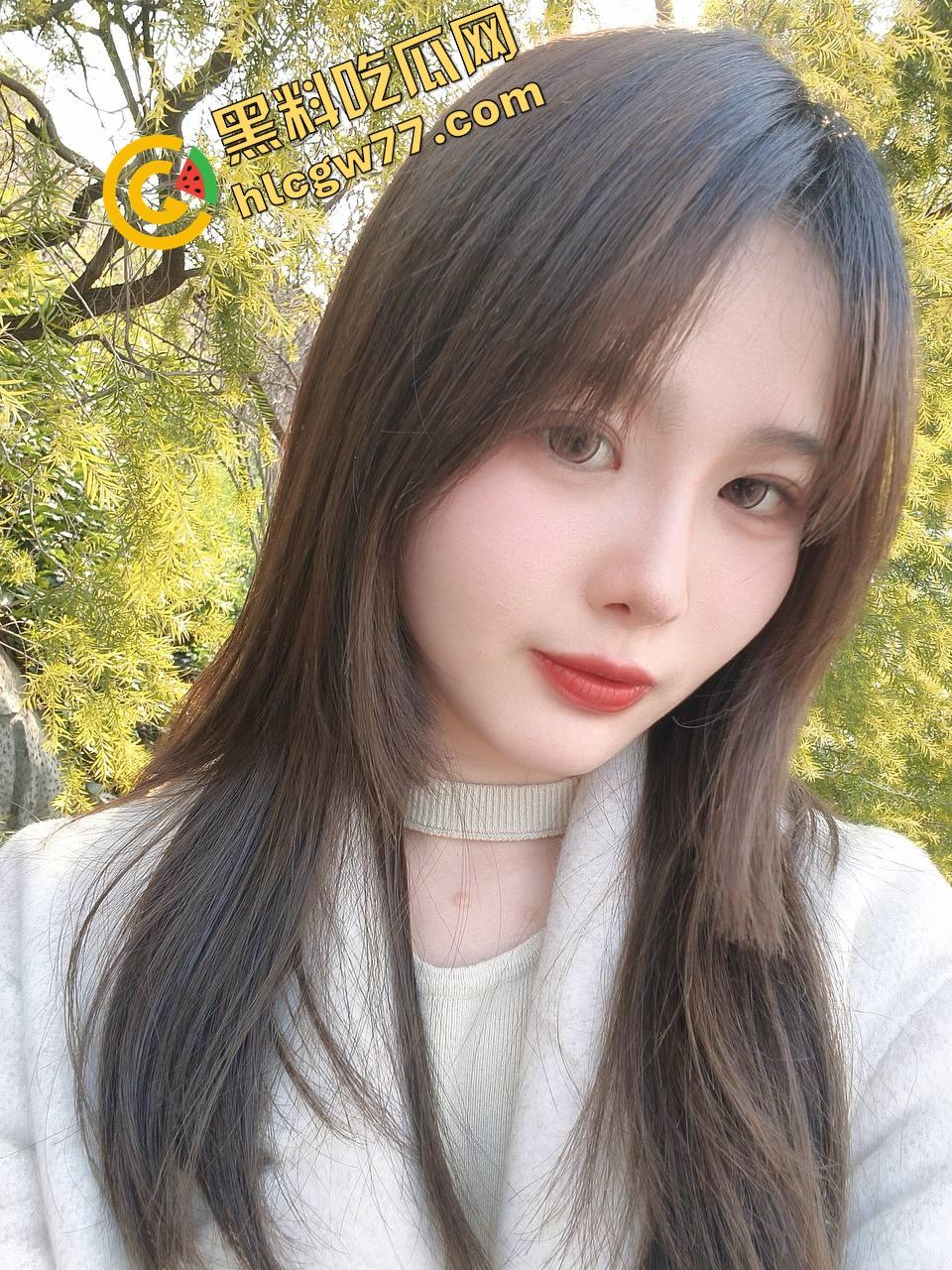 石家庄桥西区女学姐『赵如楠』被金主包养 和揽胜车主开房爆插曝光，粉嫩嫩穴掰开像刚盛开的花！-5