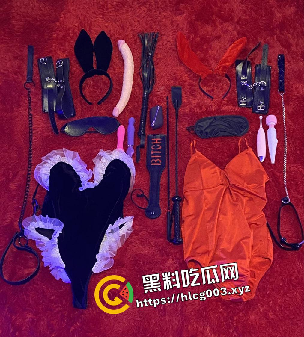 推特暗黑风SM情侣【msgcp】高颜值圣水调教 牵着绳子窒息深喉 爽撸福利-4