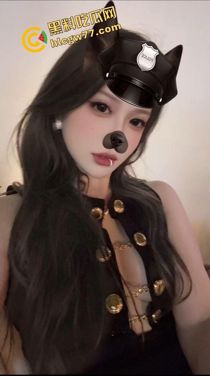 海角大神 乱伦亲妹妹 20岁妹妹化身小母狗 哥哥实在是忍不住了 最后内射妹妹无毛的小骚逼！-1