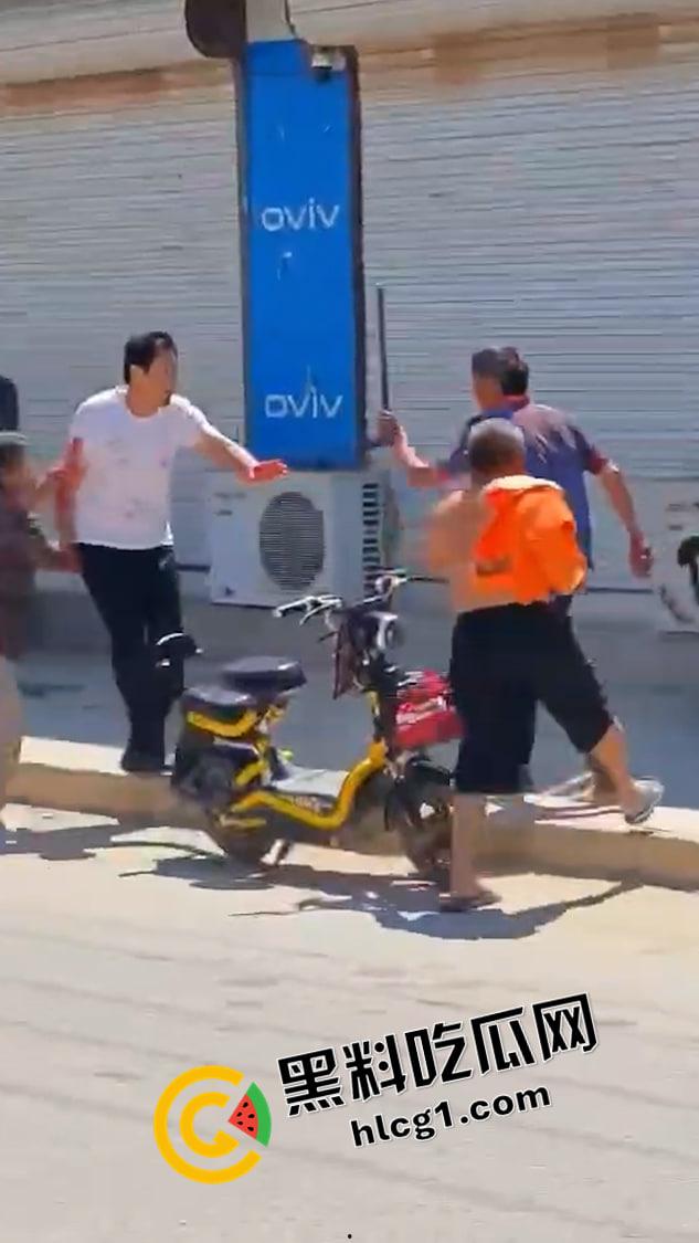 保定曲阳县打架斗殴 打到最后拿刀砍人 三人命丧当场 一地尸体 现场视频流出-3